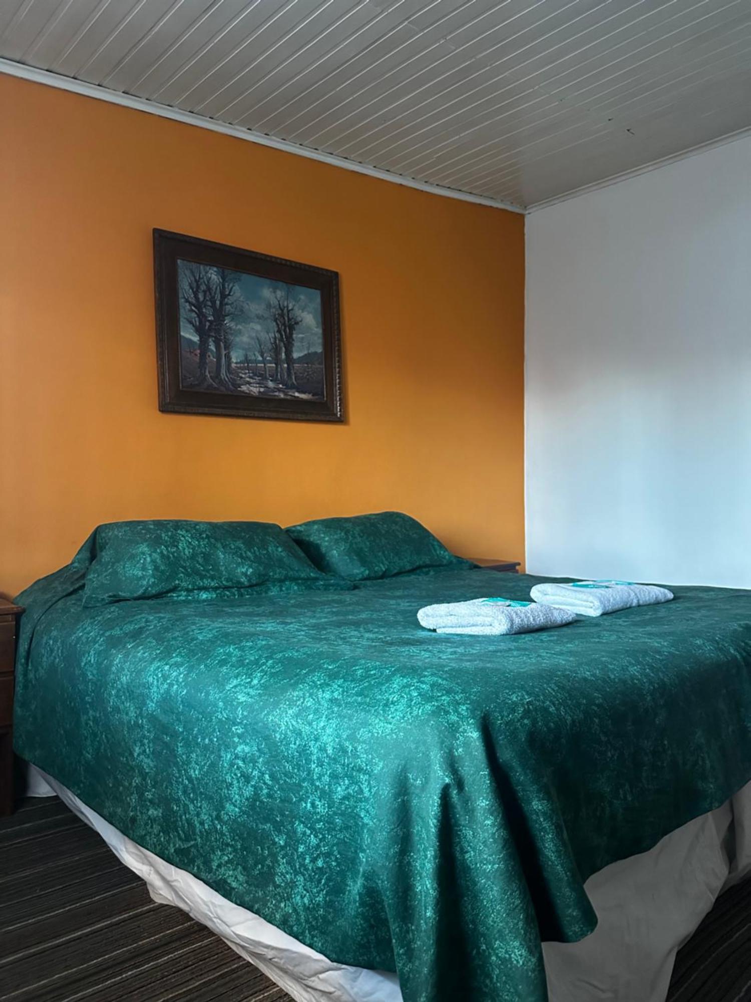 Hotel Amancay, Hostal Patagonico El Calafate Exteriér fotografie
