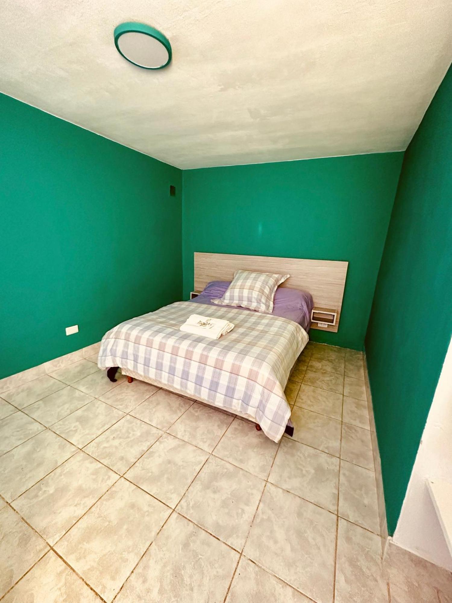 Hotel Amancay, Hostal Patagonico El Calafate Exteriér fotografie